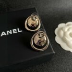 Chanel necklace - Image 10