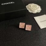 Chanel square double C stud earrings - Image 4