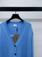 Burberry Fall/Winter Newest Collection Double Pocket V-Neck Knit Long-Sleeve Cardigan - Image 3