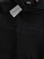 Balenciaga autumn and winter sweatshirt, a hot seller on the Paris catwalk, with a simple patch and letter logo on the chest - Image 2