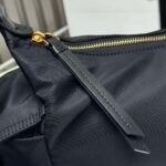 PRADA New handbag SIZE: 32 x 22 x 11.5 cm - Image 4