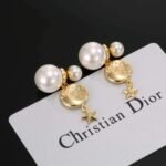 DIOR Pearl earrings - Image 14