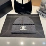 CELINE autumn/Winter knitted cap - Image 5