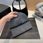 CELINE autumn/Winter knitted cap - Image 2