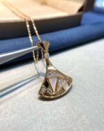 BVLGARI necklace - Image 9