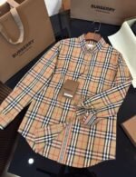 Burberry shirt - Image 9