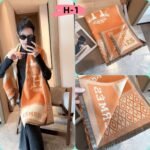 Burberry scarf - Image 3