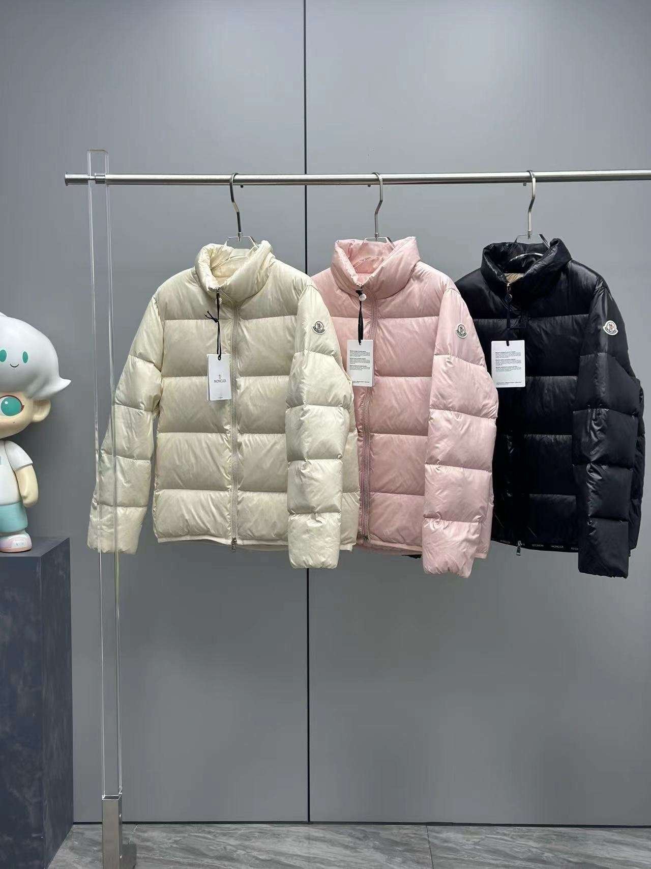 微信图片_20241007234447.jpg Moncler Cropped down jacket - Image 1