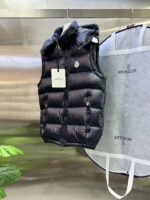 Moncler Short down vest - Image 6