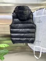 Moncler Short down vest - Image 5