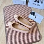 CHANEL bow shoes