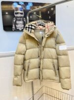 Burberry detachable hood long sleeve winter down jacket for men and women - Image 25
