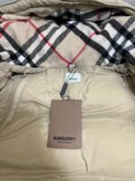 Burberry detachable hood long sleeve winter down jacket for men and women - Image 22