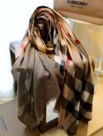 GUCCI scarf - Image 4