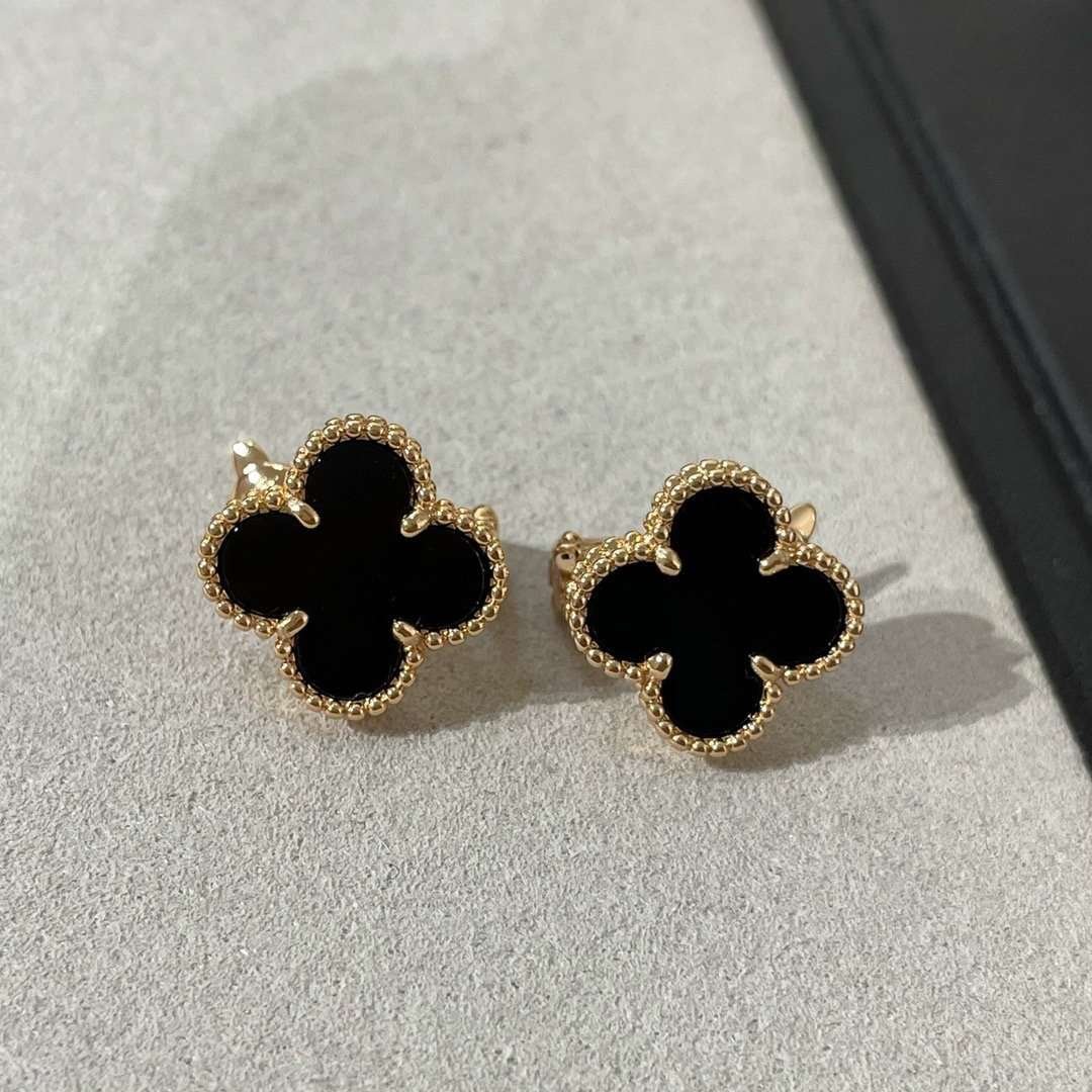 微信图片_20241216150737.jpg Van Cleef & Arpels Four-Leaf Clover Earrings Regular Edition - Image 1