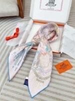 Hermès silk scarf dimensions: 90cm x 90cm - Image 13