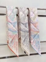 Hermès silk scarf dimensions: 90cm x 90cm - Image 9