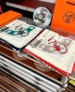 Hermès high-end scarf material: 30% silk + 70% velvet Size: 140x140cm - Image 8