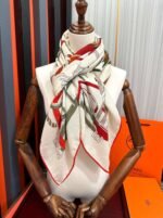 Hermès high-end scarf material: 30% silk + 70% velvet Size: 140x140cm - Image 2