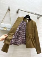 DIOR Autumn/Winter new collection, round neck, fitted waist trench coat with classic bee embroidery logo. - Image 12