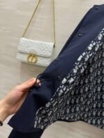 DIOR Autumn/Winter new collection, round neck, fitted waist trench coat with classic bee embroidery logo. - Image 3