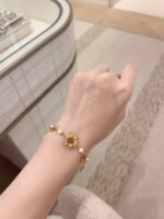 DIOR flower bracelet - Image 3