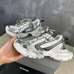 Balenciaga high-end sneakers - Image 8