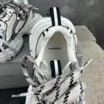 Balenciaga high-end sneakers - Image 4