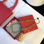 DIOR CD letter necklace high-end version