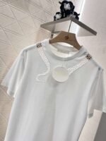 Chloe T-shirt Premium - Image 9