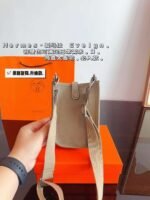 Hermes bag 13x4x16cm - Image 5