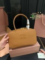 miumiu bowling bag 30x17cm - Image 6