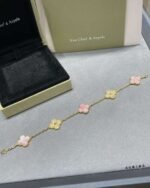 Van Cleef & Arpels Fritillaria 18K four-leaf clover bracelet original - Image 4