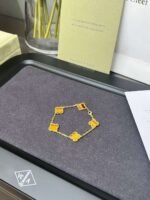 Van Cleef & Arpels Fritillaria 18K four-leaf clover bracelet original - Image 11