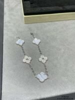 Van Cleef & Arpels Fritillaria 18K four-leaf clover bracelet original - Image 15