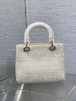 DIOR official website 1:1 embroidered bag premium version - Image 3