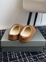 Balenciaga high-end slippers - Image 4