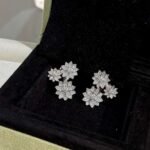 Van Cleef & Arpels Three Flower Earrings - Image 3