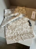 CHANEL women scarf floral embroidered logo - Image 8