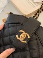 Chanel mini bucket bag - Image 5