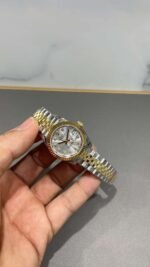 Rolex watch 31mm - Image 2