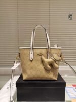 Coach Tote Bag 20x19cm - Image 2