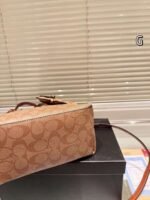 Coach Tote Bag 20x19cm - Image 10