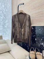 Hermès high-end knitted cardigan - Image 8