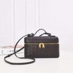 Bottega Veneta Classic Handbag Chocolate Brown 22×12.5x5cm