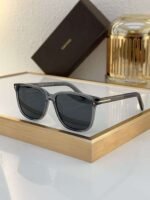 Tom Ford Sunglasses Premium Edition - Image 2