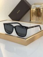 Tom Ford Sunglasses Premium Edition - Image 9