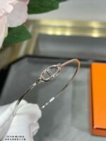 Hermès pig nose bracelet - Image 6