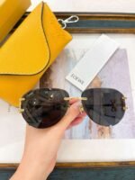 Loewe Sunglasses Premium Edition 62 mouth-16-135 - Image 4