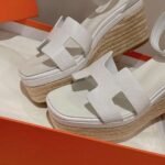Hermès Straw Sandals - Image 3